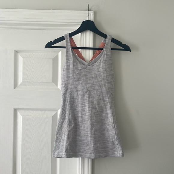 Lululemon Stash N Run Tank - Picture 2 of 4